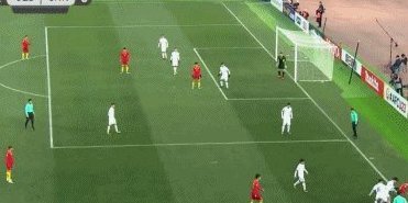费祖拉耶夫头球破门 乌兹别克斯坦1-1扳平哥伦比亚